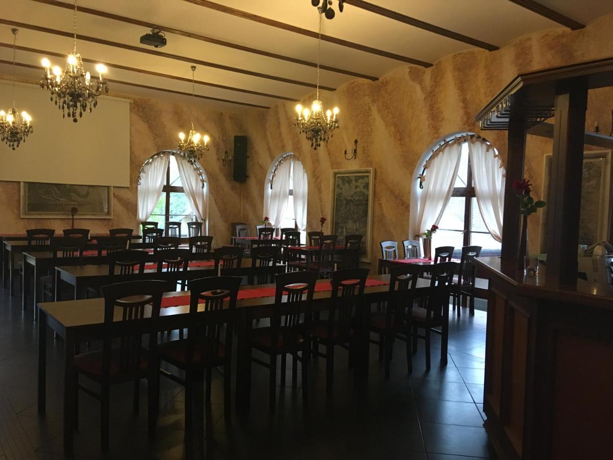 Penzion A Pivnice Varna Velká Bystřice 外观 照片