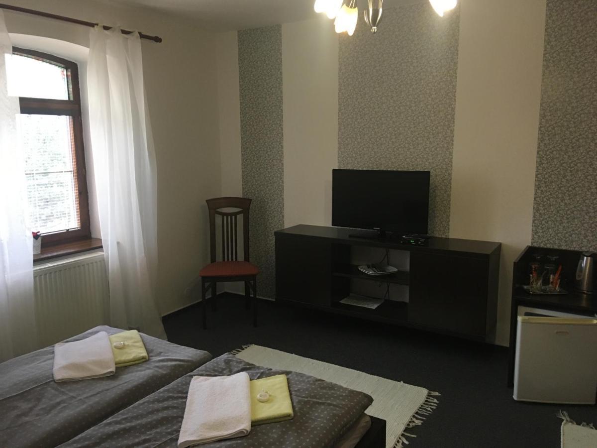 Penzion A Pivnice Varna Velká Bystřice 外观 照片